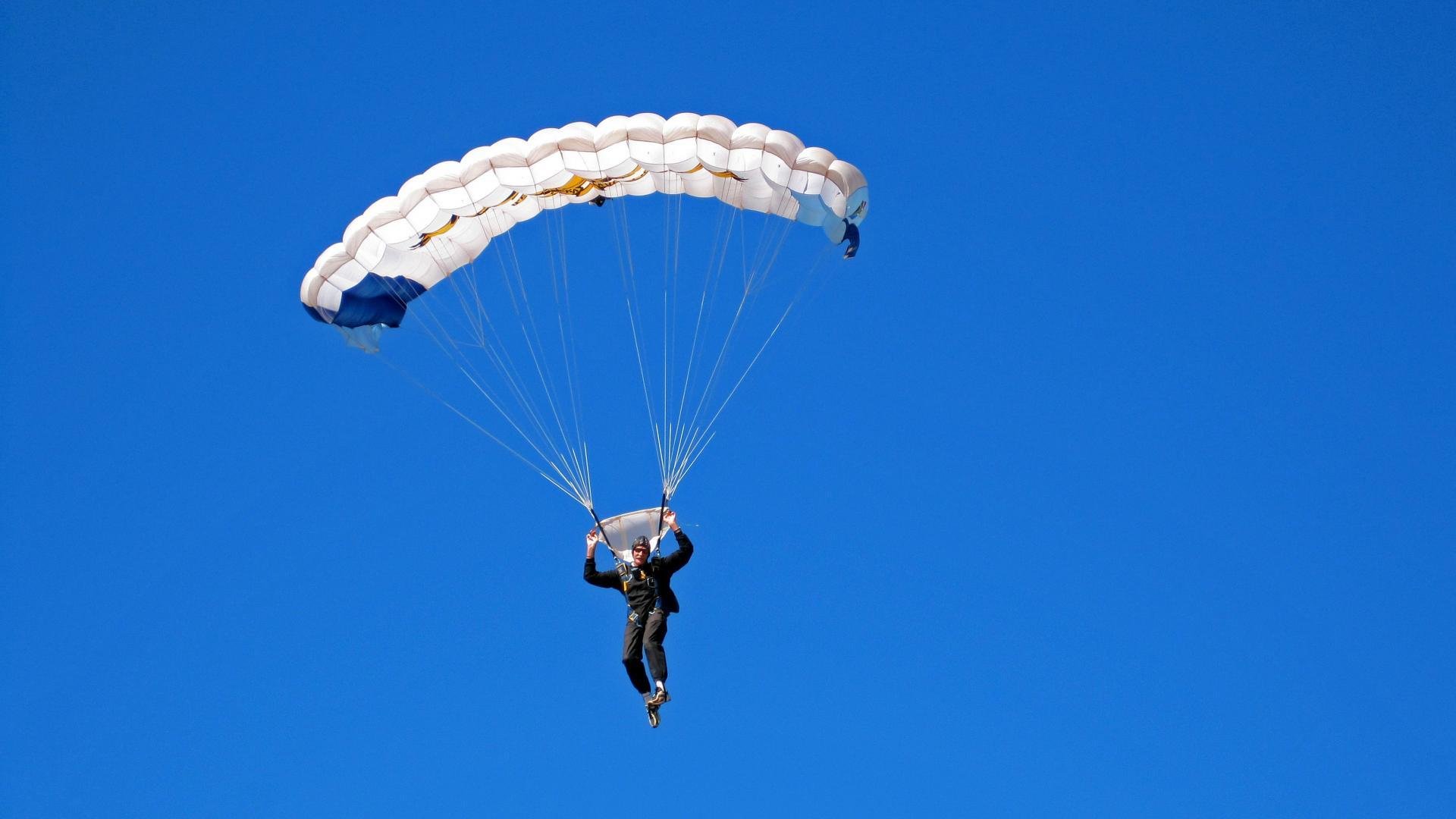 “经典再现！当年历史性胜利值得收藏在心的比赛”，取得历史性胜利